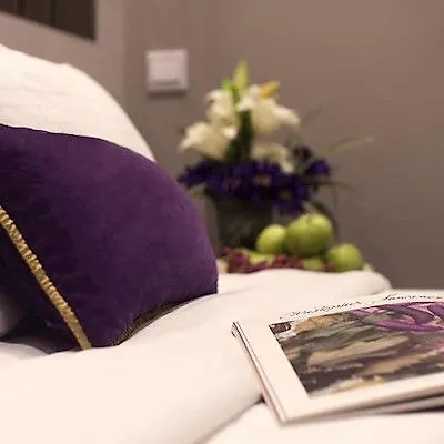 V Hotel Bencoolen Singapore