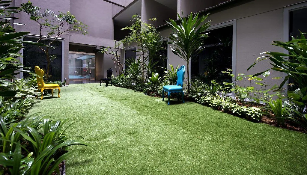 V Hotel Bencoolen Singapore