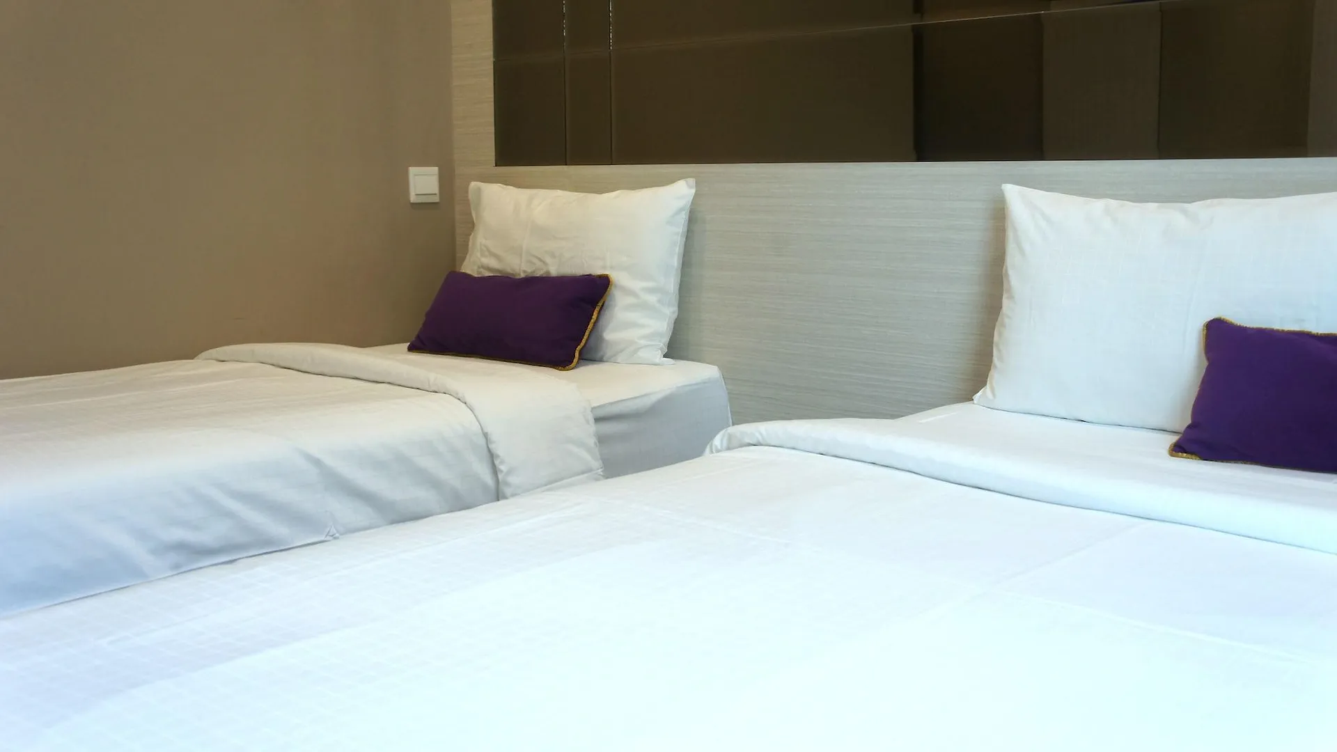 V Hotel Bencoolen Singapur 4*,  Singapur