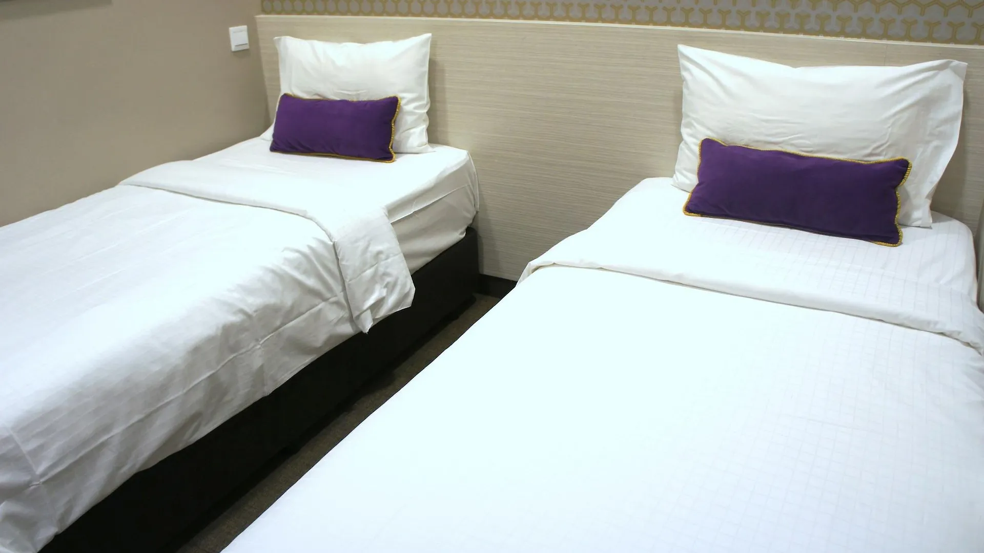 V Hotel Bencoolen Singapur 4*,